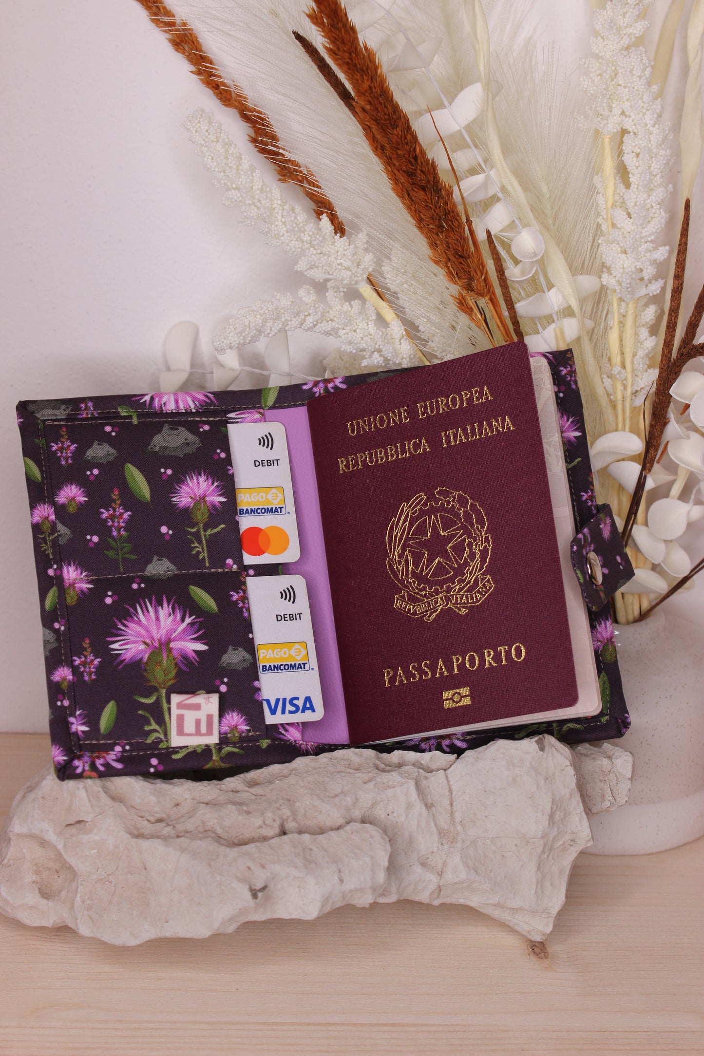 Porta passaporto rigido