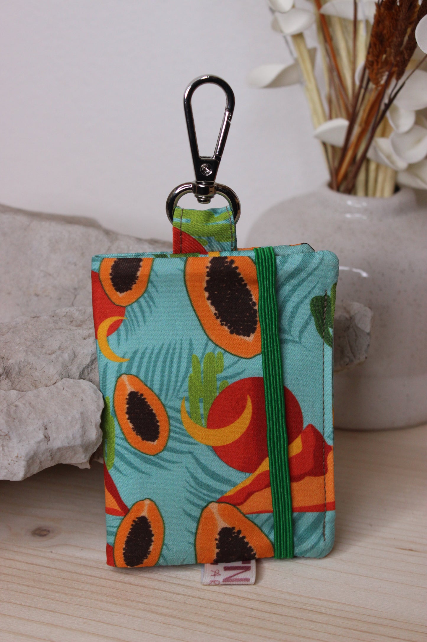 Porta carte con gancio