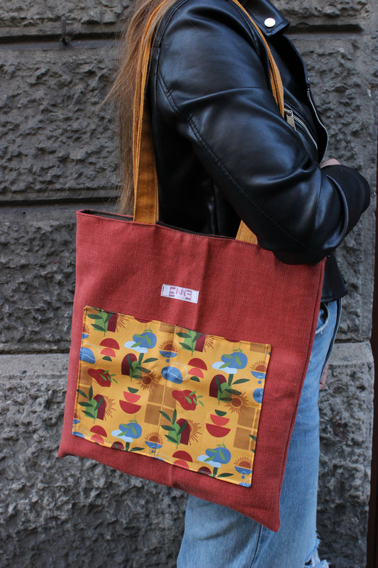 Tote bag