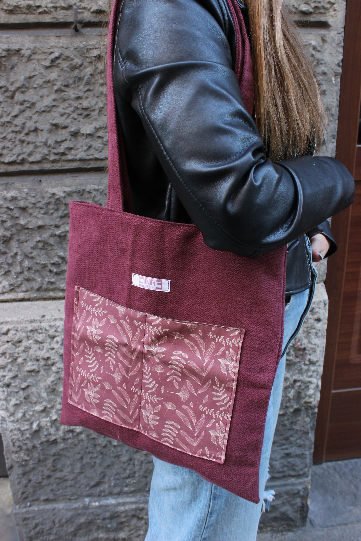 Tote bag